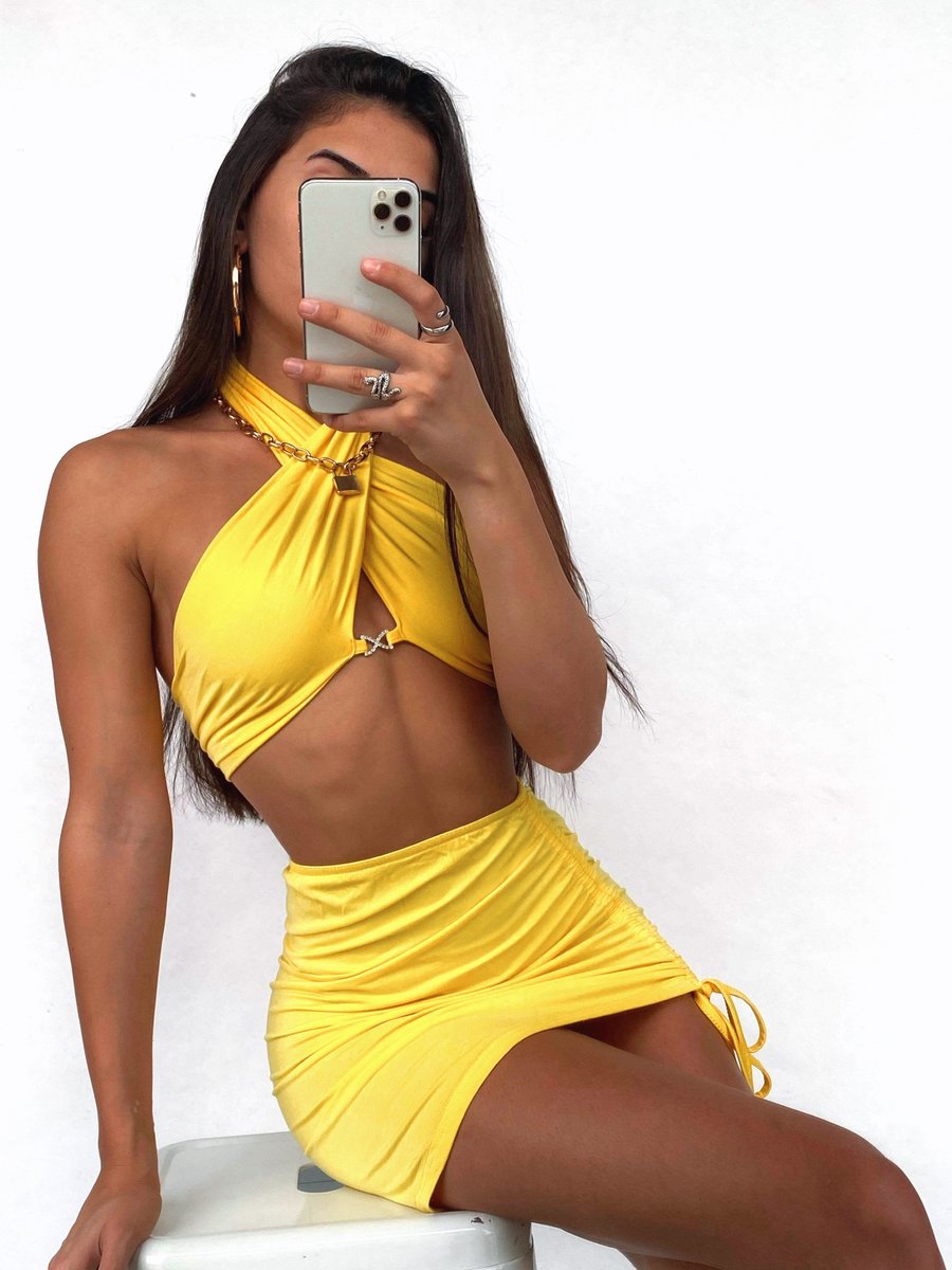 Colbie two piece in yellow