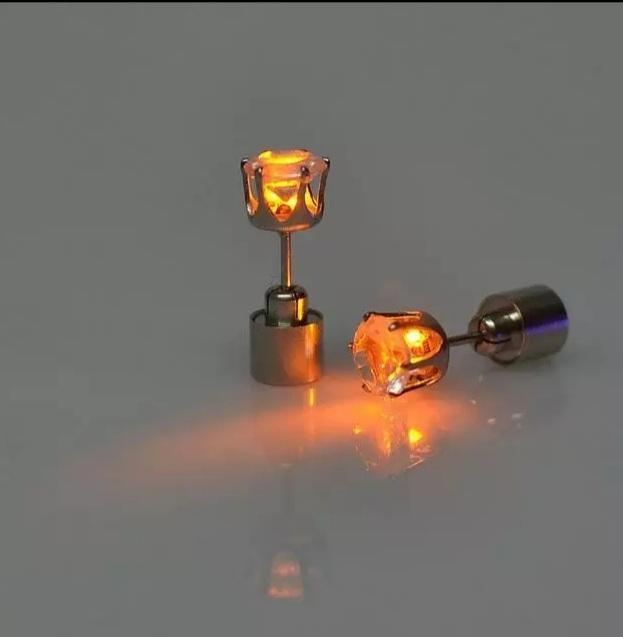 Light up earrings - 6 different colours available