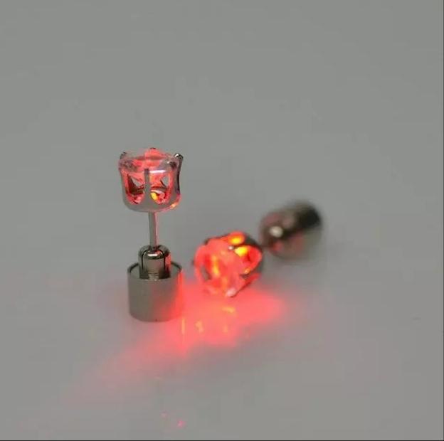 Light up earrings - 6 different colours available